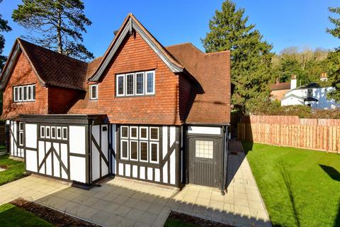 3 bedroom semi-detached house for sale - Yew Tree Villas, Reigate Hill, Reigate, Surrey