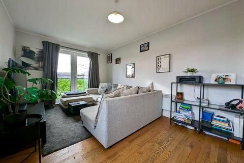 2 bedroom apartment for sale, Woodlands Close, Guildford, Surrey, GU1