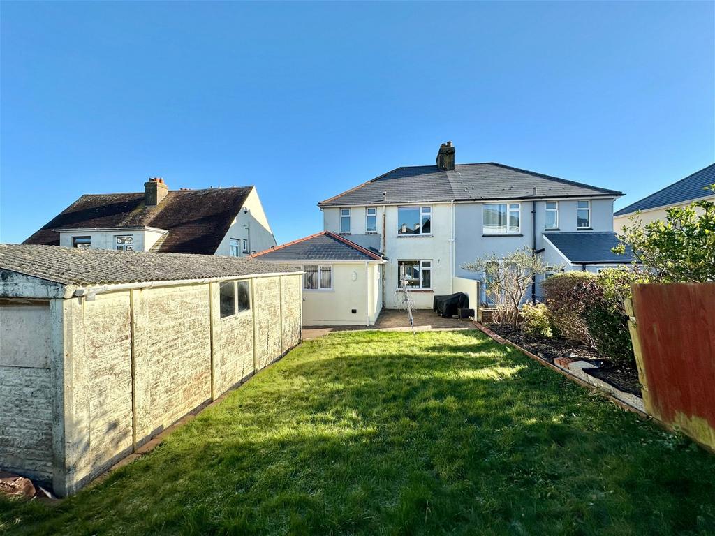 Barnfield Road, Paignton 3 bed semidetached house for sale £350,000