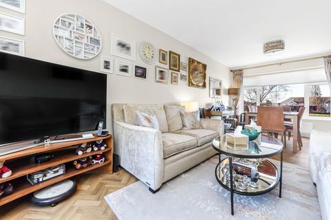 2 bedroom flat for sale - Little Elms, Harlington, Hayes, UB3 5EE
