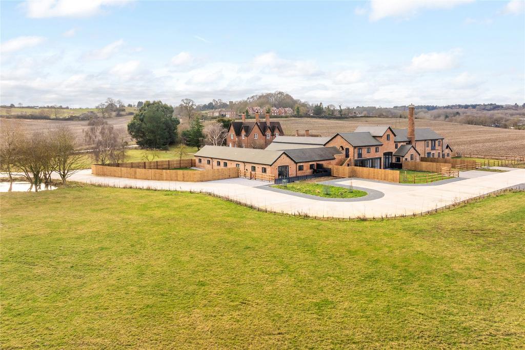 Great Hall Barns