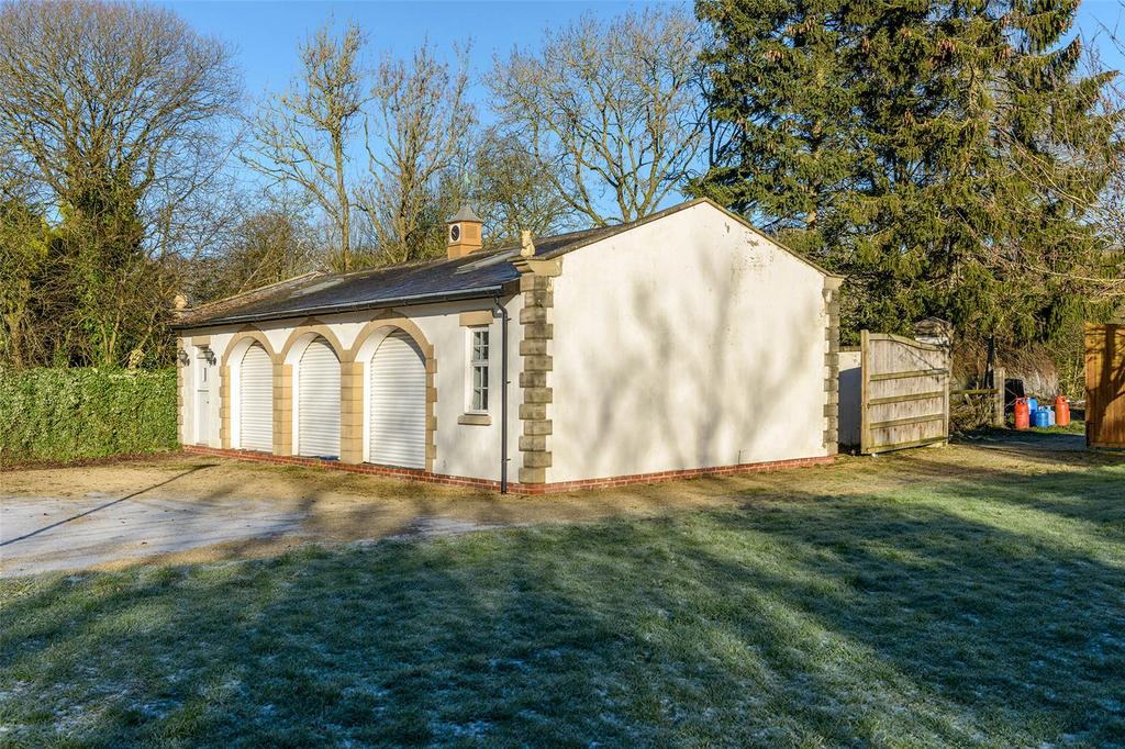 Triple Garage