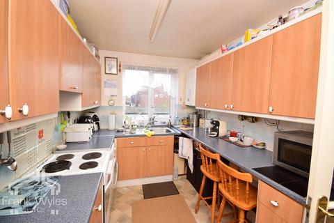 2 bedroom apartment for sale, Belvedere Court Kingsway Ansdell