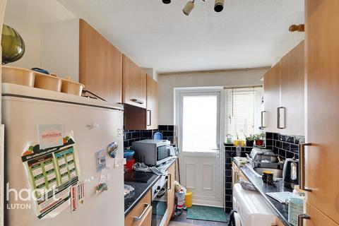 1 bedroom end of terrace house for sale, Wolston Close, Luton