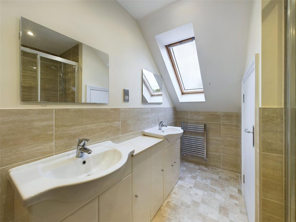 Ensuite To Loft Room