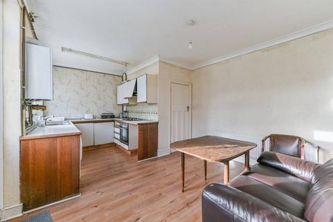 46 Mersham Road, Thornton Heath, CR7 8NP