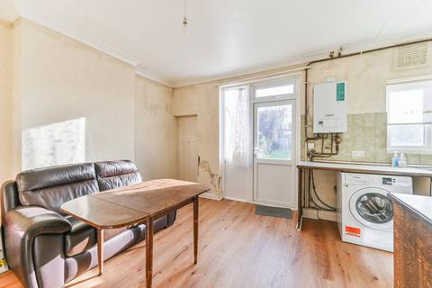 46 Mersham Road, Thornton Heath, CR7 8NP