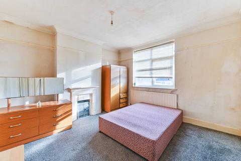 46 Mersham Road, Thornton Heath, CR7 8NP