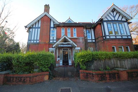 1 bedroom flat for sale, Lansdowne Road, Bournemouth,