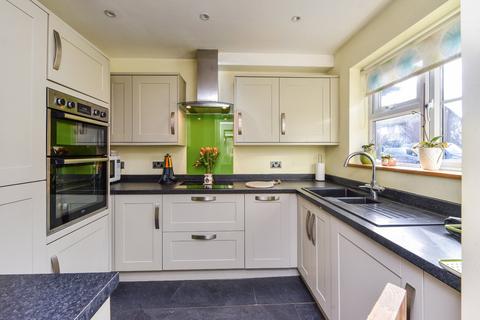 3 bedroom end of terrace house for sale, Pine Road, Four Marks, Alton, Hampshire