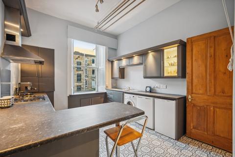 1/2, 52 Albert Avenue, Glasgow, G42 8RD