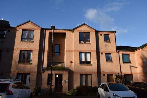 2 bedroom flat to rent, Cambrai Court, Ross-shire, Dingwall, IV15