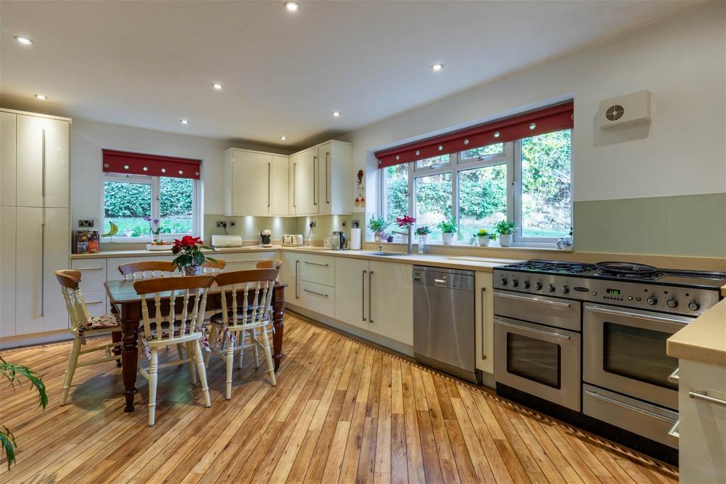 Lane, Kidderminster, DY10 3HH 8 bed detached house for sale