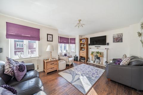 3 bedroom end of terrace house for sale - Sir Charles Irving Close, The Park, Cheltenham, Gloucestershire, GL50