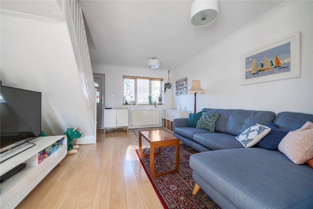 Boleyn Way, EN5 2 bed house for sale £460,000