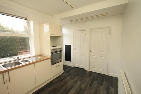 3 bedroom semi-detached house to rent, Sicey Avenue, Sheffield, S5