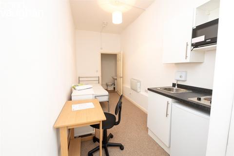 Studio to rent, George Street, Brighton BN2