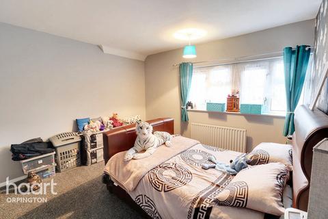 116 Oakdene Road, Orpington, BR5 2AW