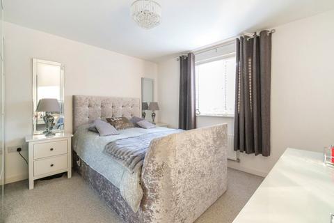 14 Whitwell Close, Wakefield, WF2 0GS