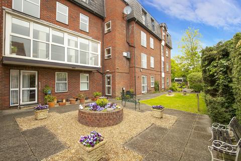 2 bedroom apartment for sale, Palmerston Road, Buckhurst Hill, IG9