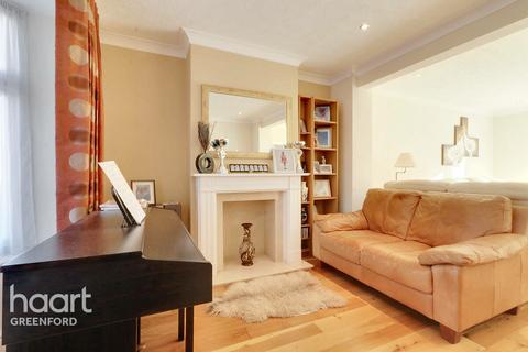 5 bedroom semi-detached house for sale, Costons Avenue, Greenford