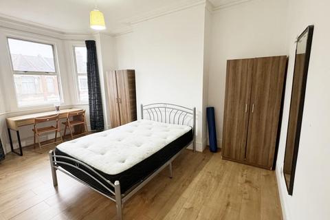 House share to rent, Westbury Avenue, Turnpike Lane, N22