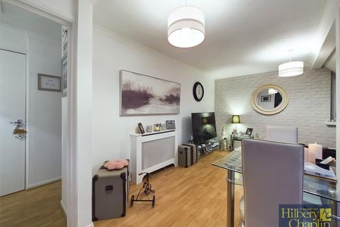 1 bedroom apartment for sale, Woodstock Crescent, Laindon West, Essex, SS15