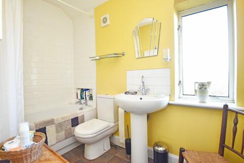 15 Ainsty Road, Harrogate, HG1 4AW