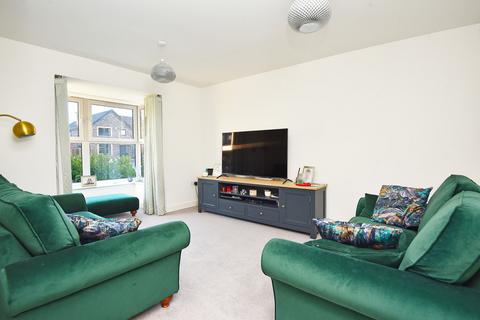 4 bedroom detached house for sale - Whinney Close, Harrogate