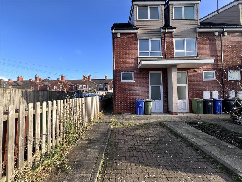Willingham Street, Grimsby, N.E Lincolnshire, DN32 2 bed terraced house