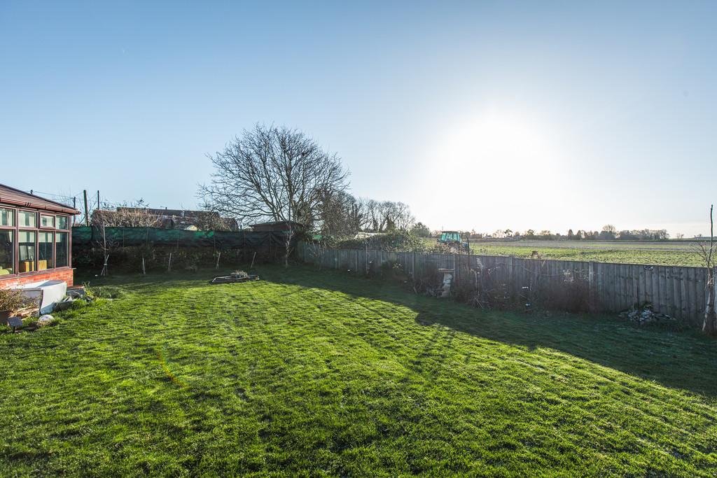 Stow Bridge 3 bed detached bungalow for sale £425,000