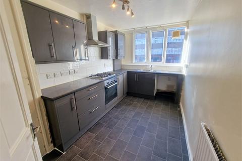 2 bedroom flat to rent, Allwood Close, Sydenham, London,