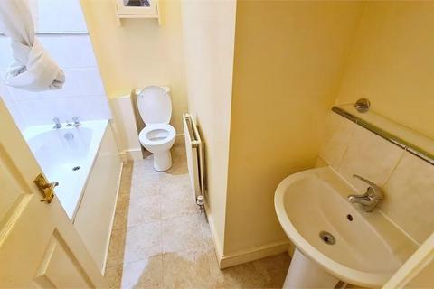 Studio to rent, Bargery Road, Catford , London,