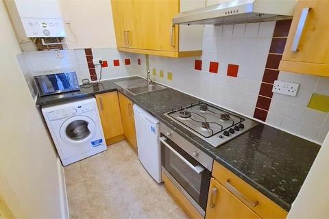 Studio to rent, Bargery Road, Catford , London,