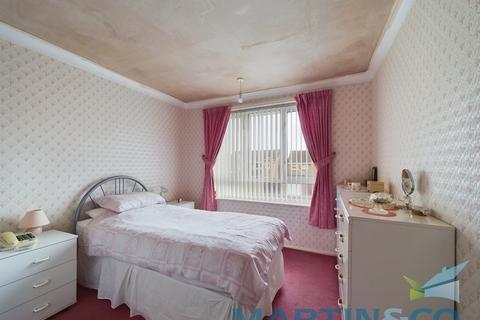 2 bedroom apartment for sale - Enfield Chase, Guisborough
