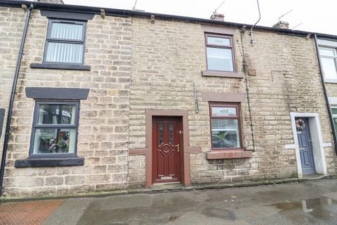 2 bedroom terraced house to rent, High Street West, Glossop SK13