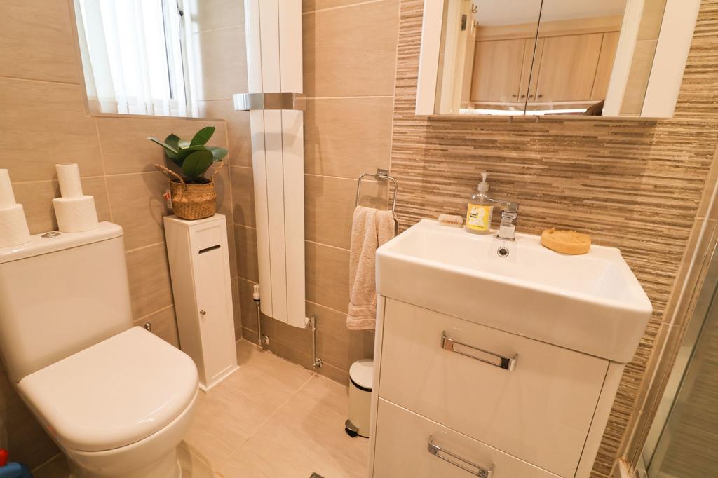 Ensuite