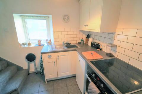 2 bedroom end of terrace house for sale, Victoria Street, Glossop SK13