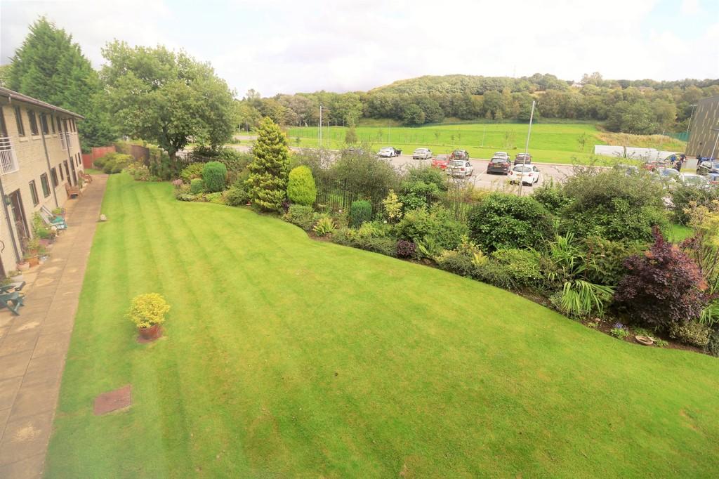 Oakford Court Apartments, Glossop SK13 2 bed apartment for sale £132,000