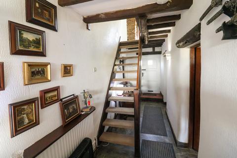 undefined, Mottram SK14