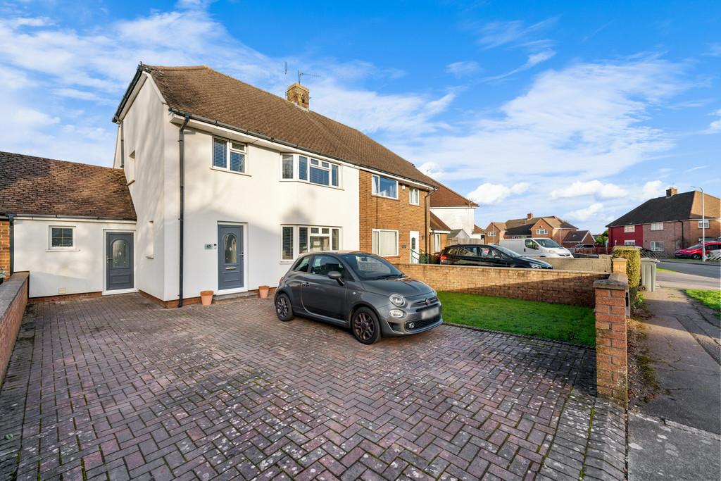 Maes Glas, Whitchurch, Cardiff 3 bed semidetached house for sale £450,000