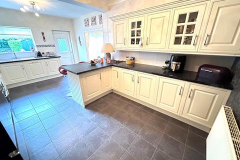 4 Croft Lane, Wirral, CH62 2DB