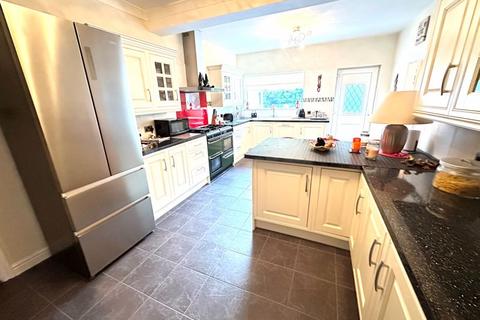 4 Croft Lane, Wirral, CH62 2DB