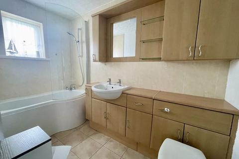 112 Convamore Road, Grimsby, DN32 9EB