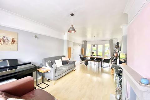 1 Ravenswood, Bexley, DA5 3NN