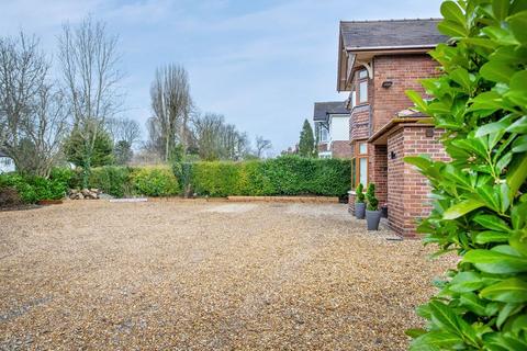 1 Berkeley Crescent, Wistaston, Crewe, CW2 6QA