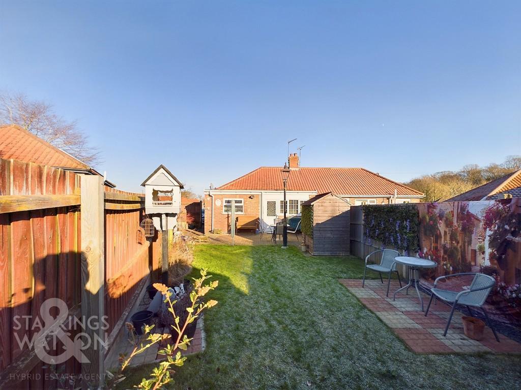 Oval Road, Costessey, Norwich 2 bed semidetached bungalow for sale £