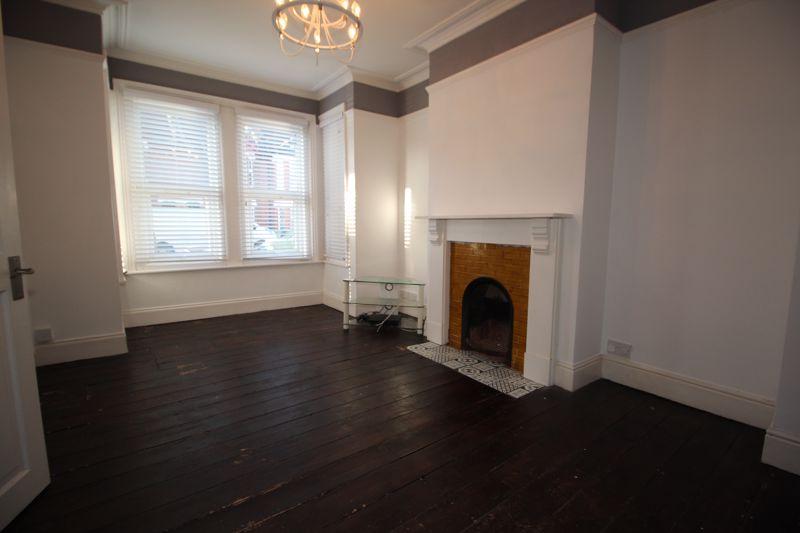Charlton Road, Southampton 3 bed terraced house to rent £1,500 pcm (£
