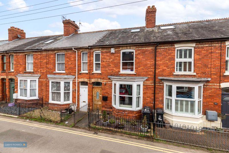 SPRINGFIELD ROAD 5 bed terraced house for sale £300,000