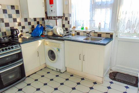 4 bedroom terraced house for sale, Colman Road, Canning Town, London, E16